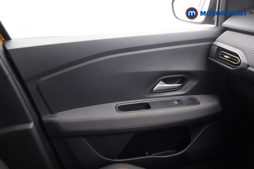 Dacia Sandero Stepway Expression Manual Petrol Hatchback - Stock Number (1595121) - 14th supplementary image