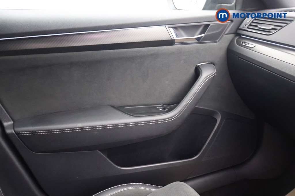 Skoda Superb Sport Line Plus Automatic Petrol Plug-In Hybrid Estate - Stock Number (1595185) - 12th supplementary image