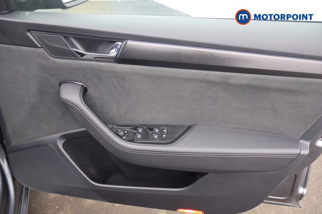 Skoda Superb Sport Line Plus Automatic Petrol Plug-In Hybrid Estate - Stock Number (1595185) - 13th supplementary image