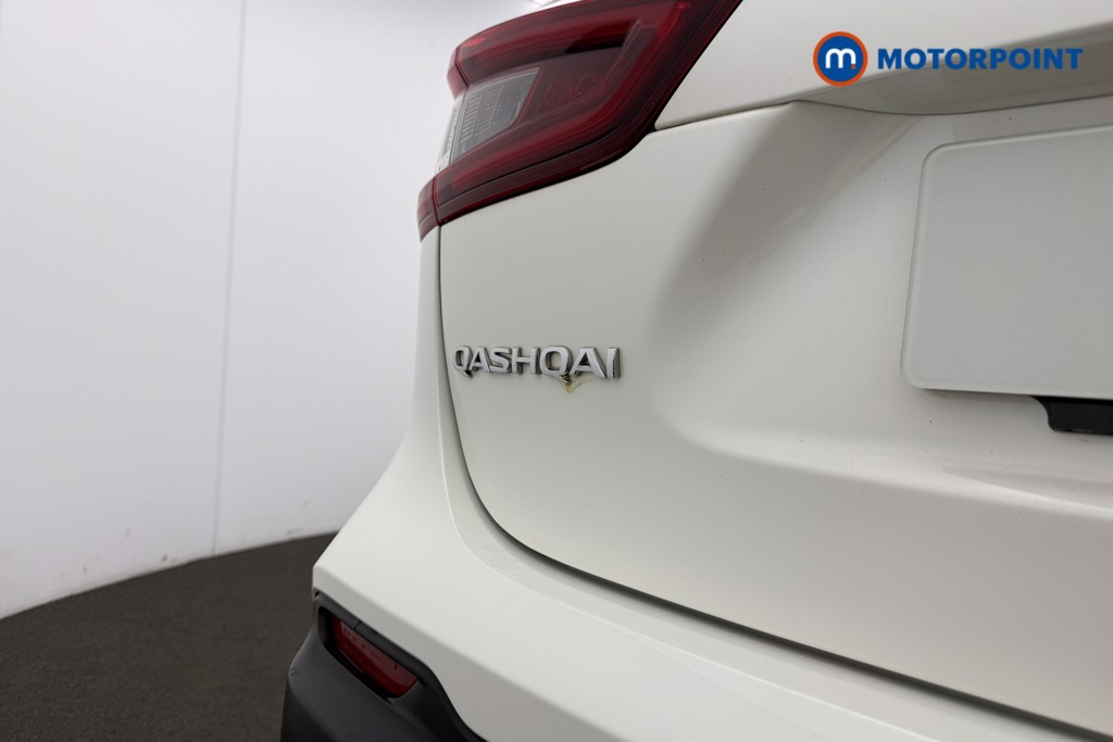 Nissan Qashqai Acenta Premium Manual Petrol SUV - Stock Number (1595282) - 19th supplementary image