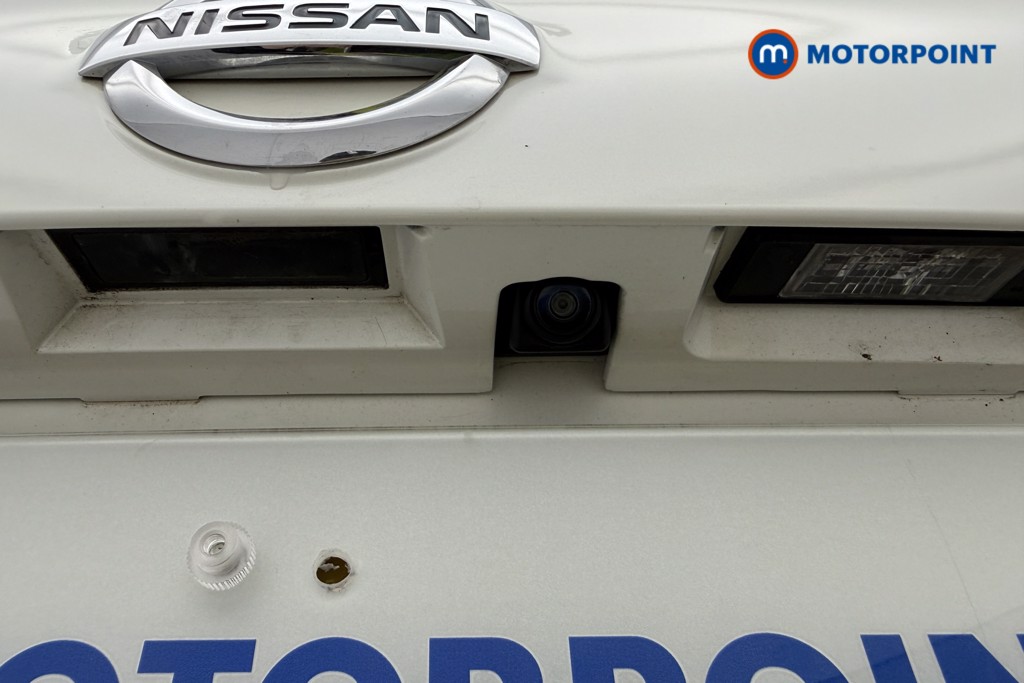 Nissan Qashqai Acenta Premium Manual Petrol SUV - Stock Number (1595282) - 21st supplementary image