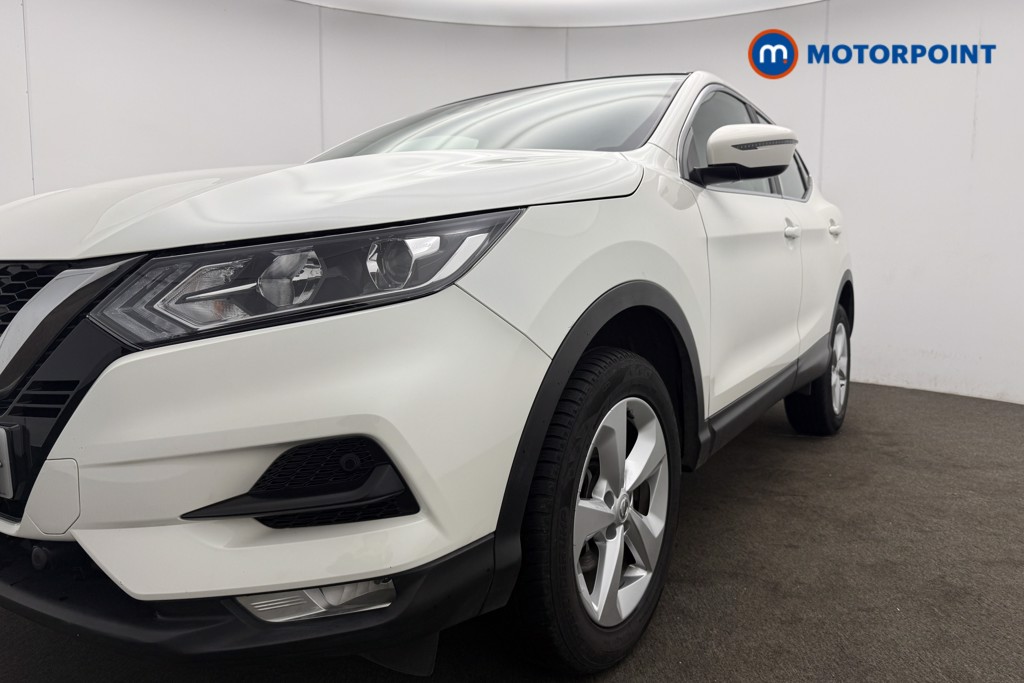 Nissan Qashqai Acenta Premium Manual Petrol SUV - Stock Number (1595282) - 24th supplementary image