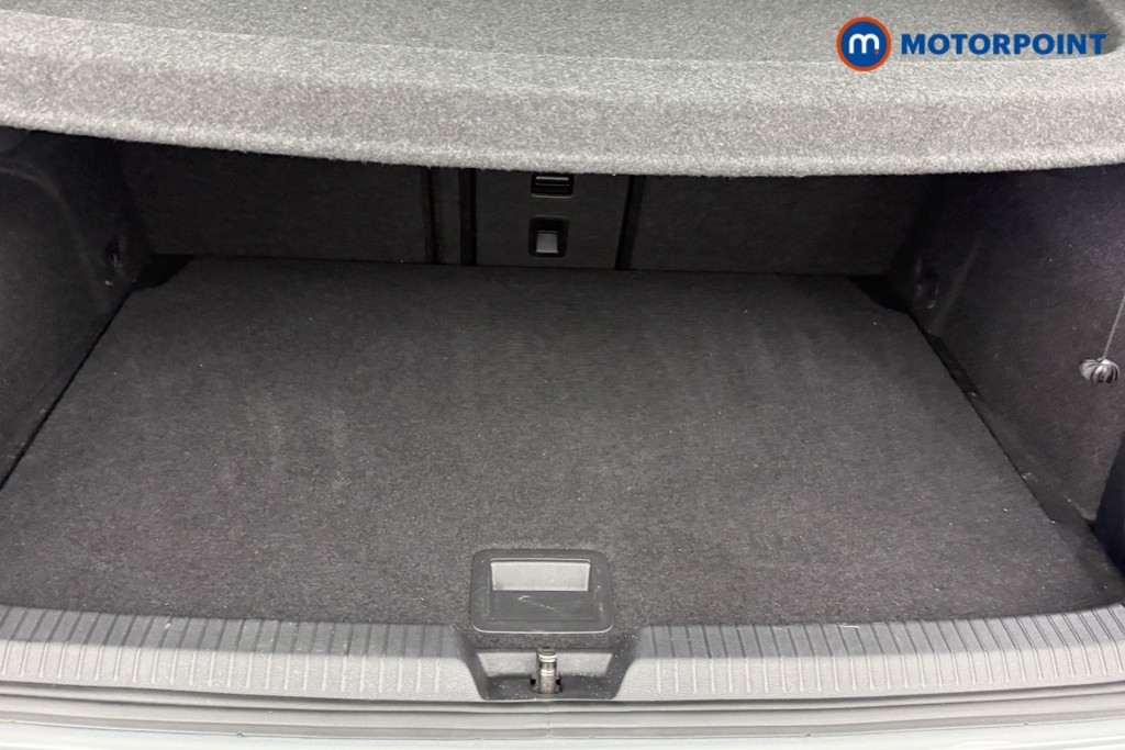 Volkswagen Golf Life Manual Diesel Hatchback - Stock Number (1595707) - 21st supplementary image