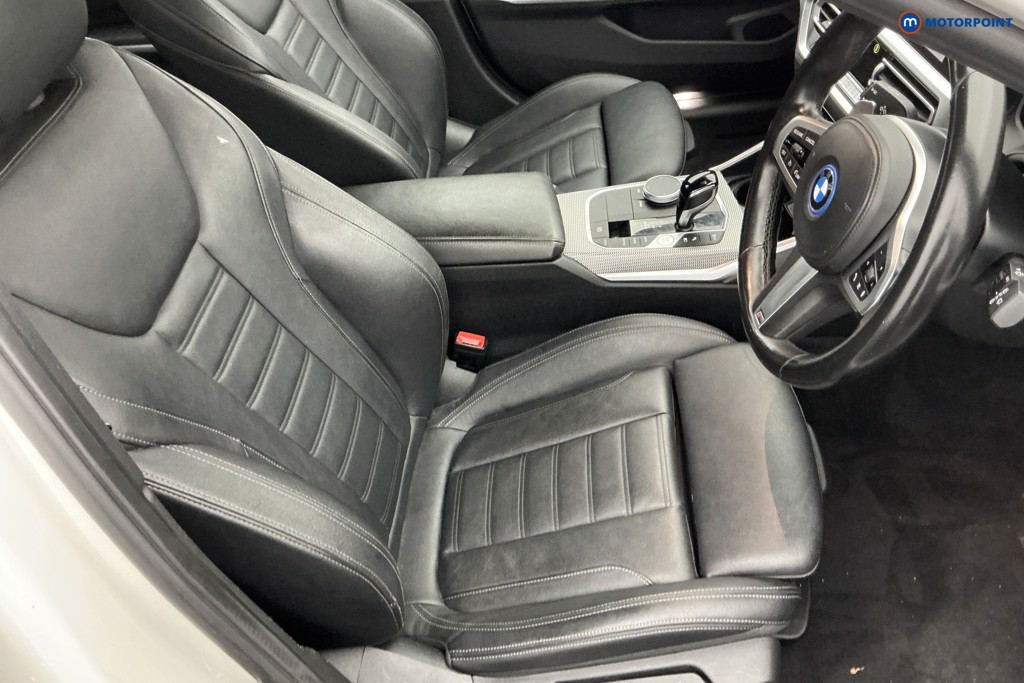 BMW 3 Series M Sport Automatic Petrol Plug-In Hybrid Estate - Stock Number (1595843) - 5th supplementary image