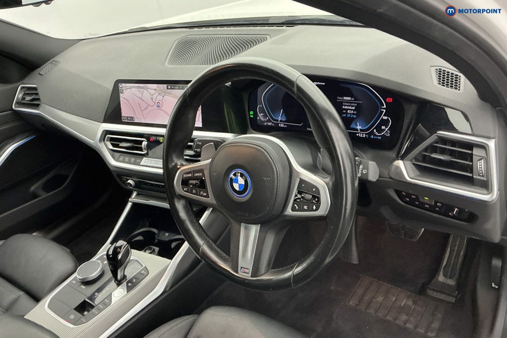 BMW 3 Series M Sport Automatic Petrol Plug-In Hybrid Estate - Stock Number (1595843) - 7th supplementary image