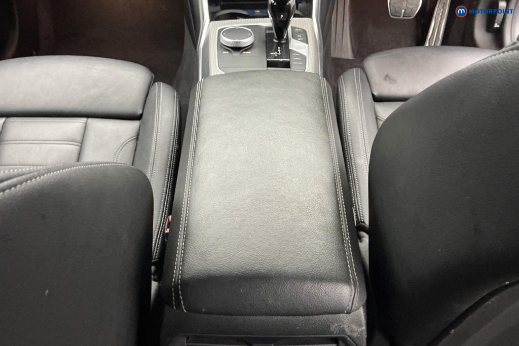 BMW 3 Series M Sport Automatic Petrol Plug-In Hybrid Estate - Stock Number (1595843) - 11th supplementary image