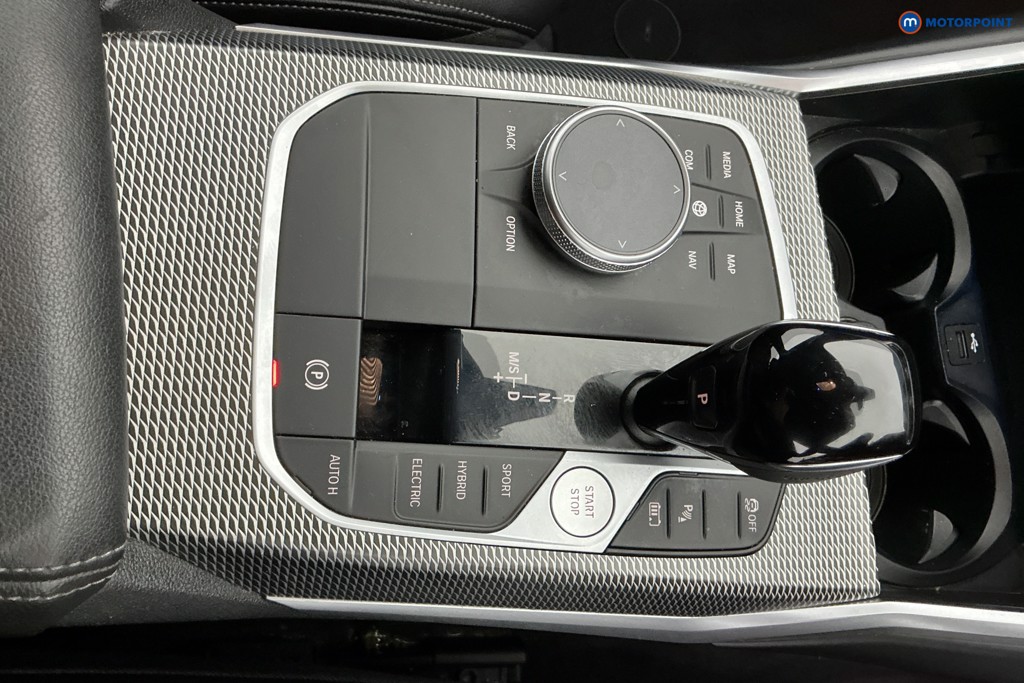 BMW 3 Series M Sport Automatic Petrol Plug-In Hybrid Estate - Stock Number (1595843) - 14th supplementary image