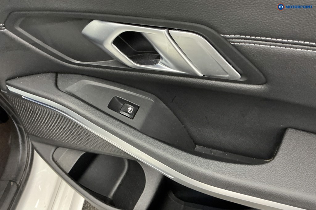 BMW 3 Series M Sport Automatic Petrol Plug-In Hybrid Estate - Stock Number (1595843) - 24th supplementary image