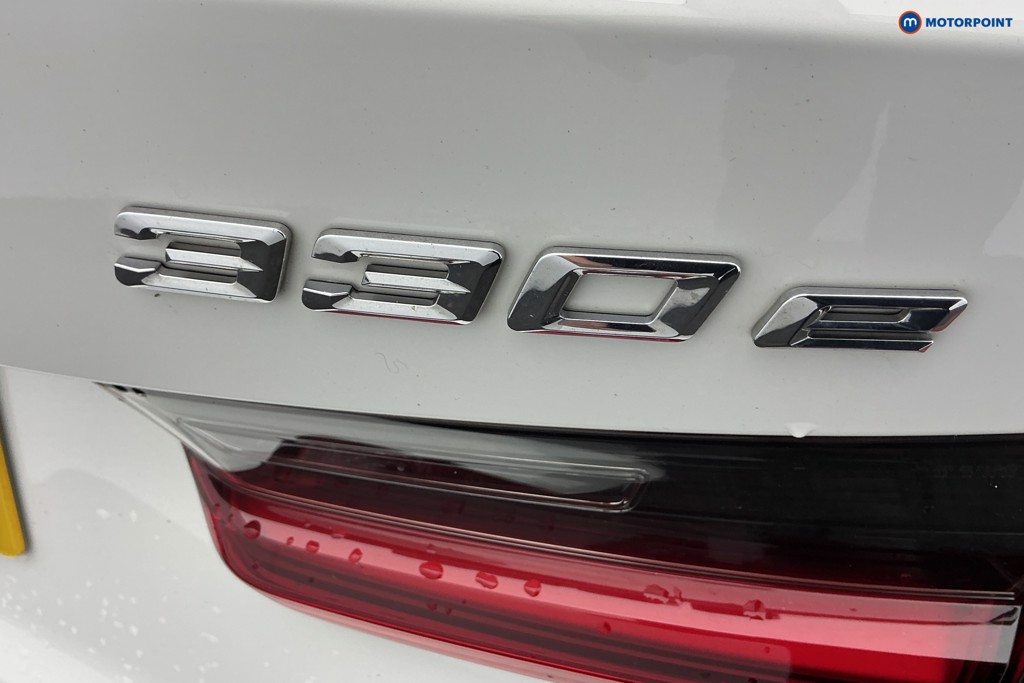 BMW 3 Series M Sport Automatic Petrol Plug-In Hybrid Estate - Stock Number (1595843) - 30th supplementary image