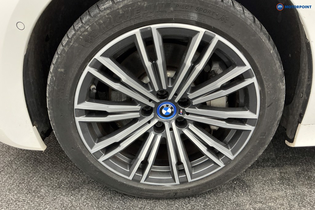 BMW 3 Series M Sport Automatic Petrol Plug-In Hybrid Estate - Stock Number (1595843) - 34th supplementary image