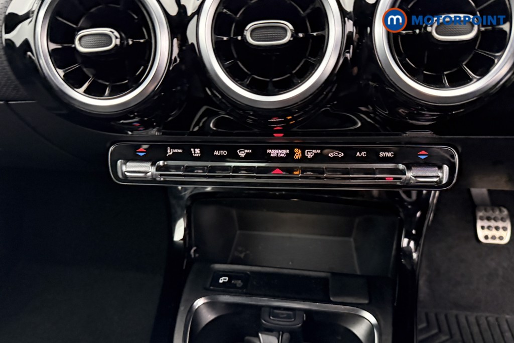 Mercedes-Benz A Class Amg Line Manual Petrol Hatchback - Stock Number (1595881) - 11th supplementary image