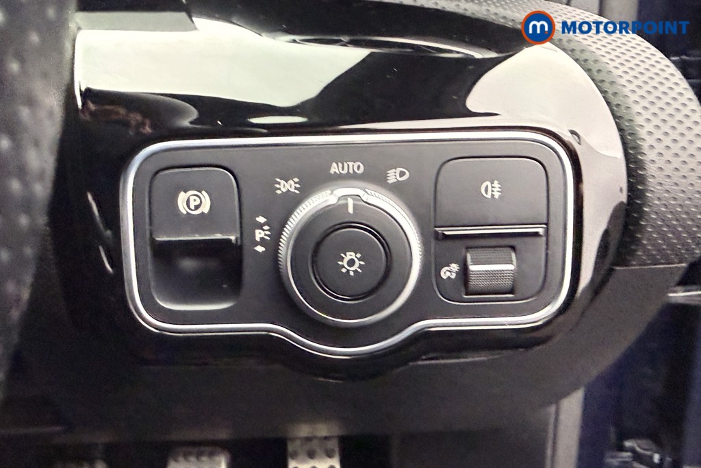 Mercedes-Benz A Class Amg Line Manual Petrol Hatchback - Stock Number (1595881) - 16th supplementary image