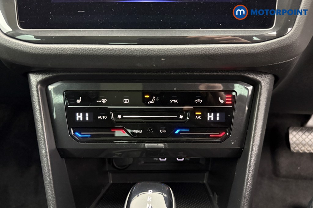 Volkswagen Tiguan Elegance Automatic Petrol SUV - Stock Number (1596480) - 12th supplementary image