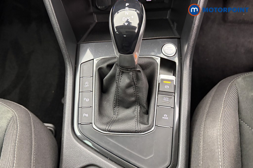Volkswagen Tiguan Elegance Automatic Petrol SUV - Stock Number (1596480) - 13th supplementary image