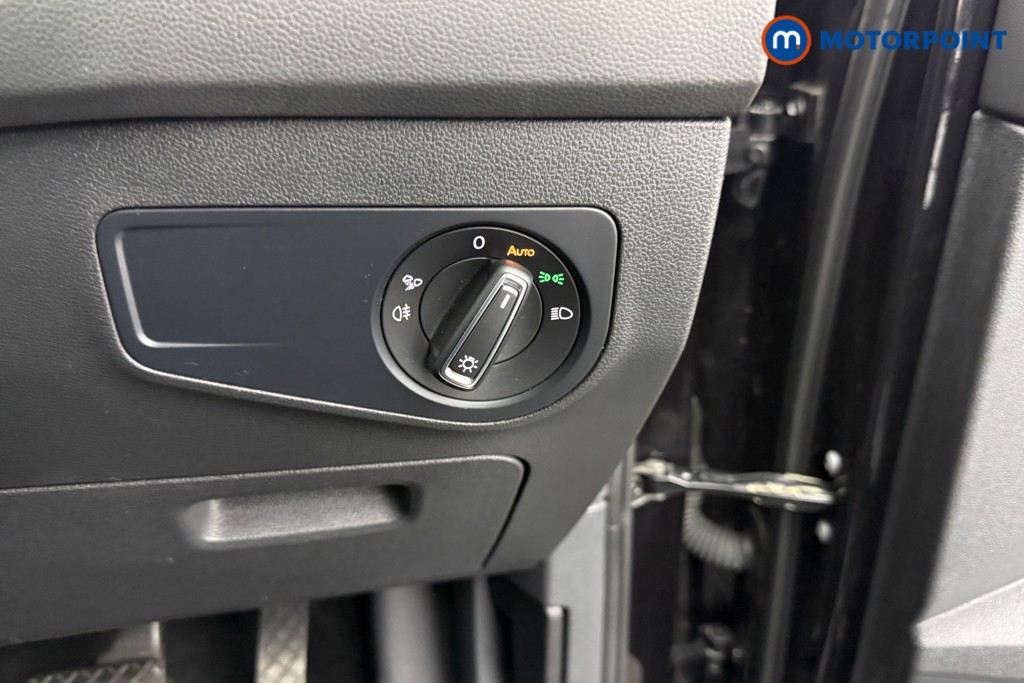 Volkswagen Tiguan Elegance Automatic Petrol SUV - Stock Number (1596480) - 16th supplementary image