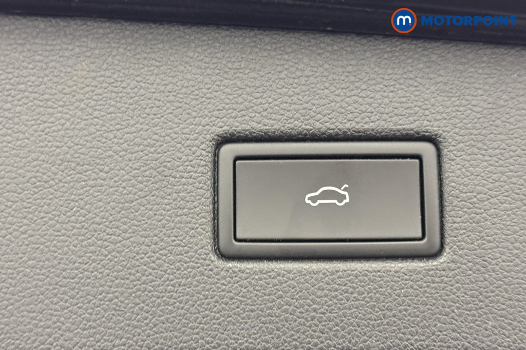 Volkswagen Tiguan Elegance Automatic Petrol SUV - Stock Number (1596480) - 24th supplementary image