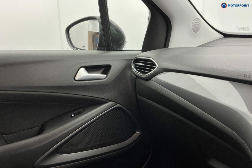 Vauxhall Crossland Ultimate Manual Diesel SUV - Stock Number (1596515) - 19th supplementary image