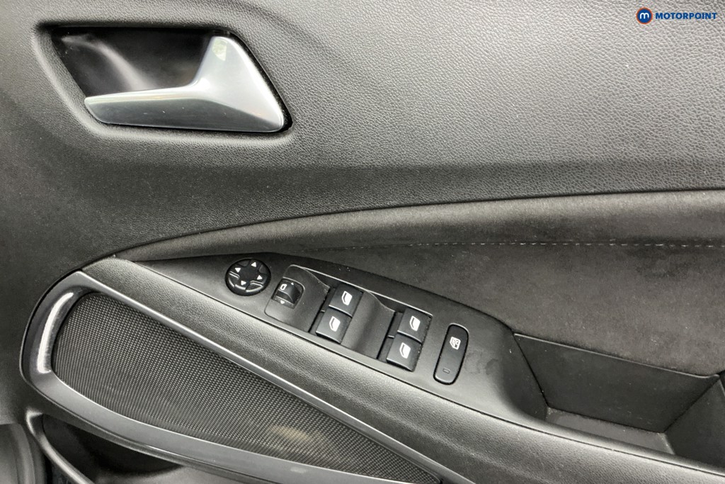 Vauxhall Crossland Ultimate Manual Diesel SUV - Stock Number (1596515) - 24th supplementary image
