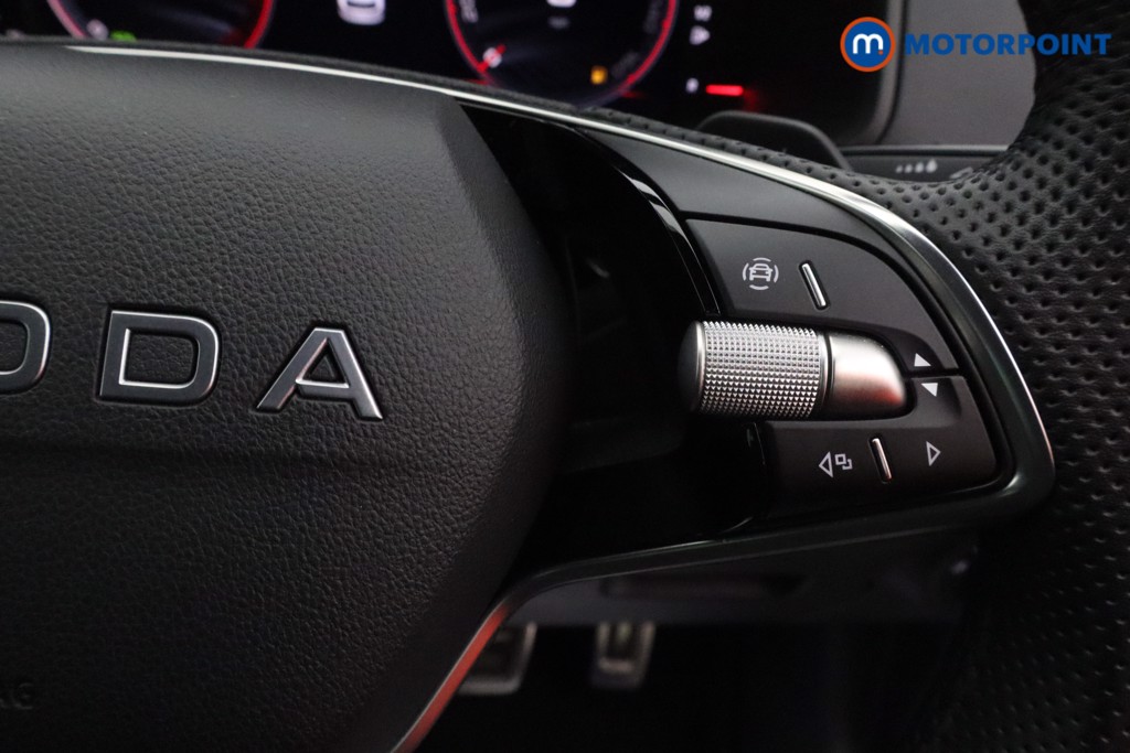 Skoda Karoq Sportline Edition Automatic Petrol SUV - Stock Number (1596540) - 4th supplementary image