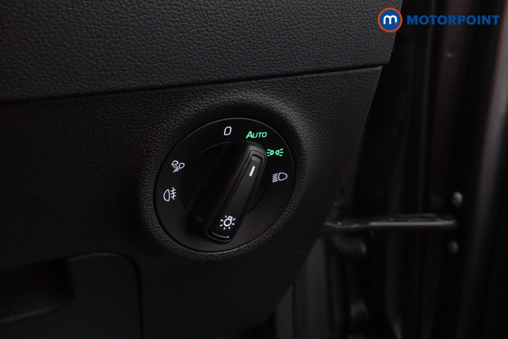 Skoda Karoq Sportline Edition Automatic Petrol SUV - Stock Number (1596540) - 6th supplementary image