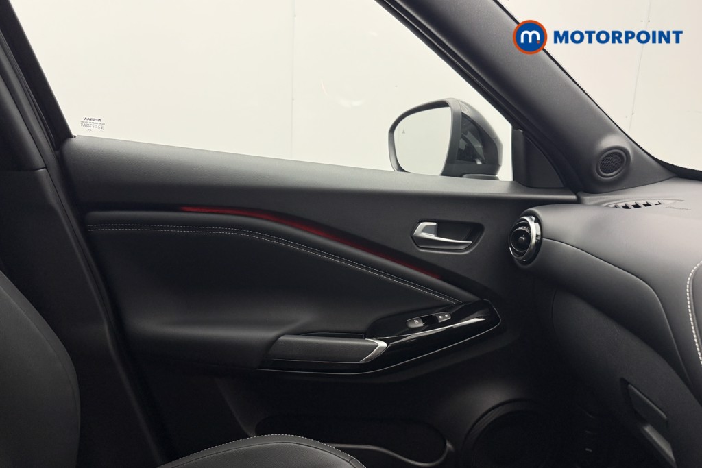 Nissan Juke Tekna Automatic Petrol SUV - Stock Number (1596698) - 10th supplementary image