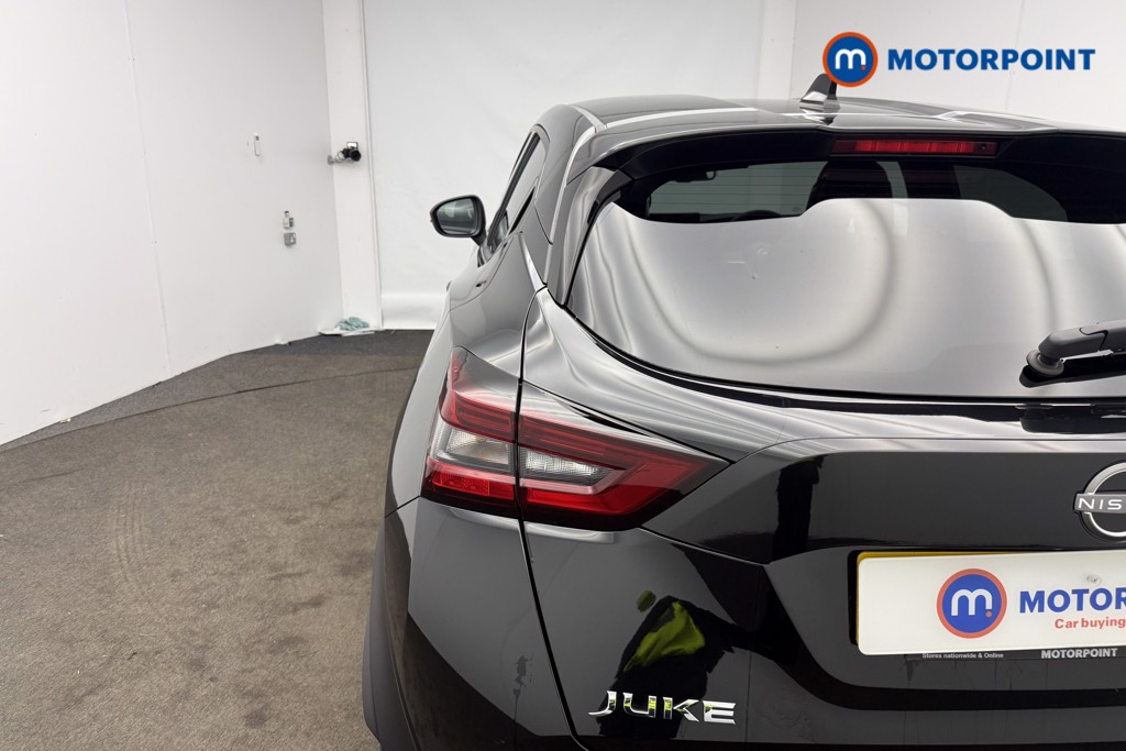 Nissan Juke Tekna Automatic Petrol SUV - Stock Number (1596699) - 7th supplementary image