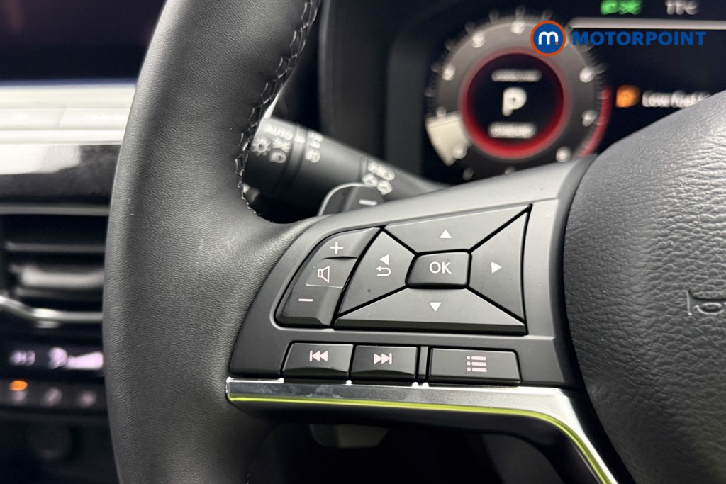 Nissan Juke Tekna Automatic Petrol SUV - Stock Number (1596699) - 23rd supplementary image