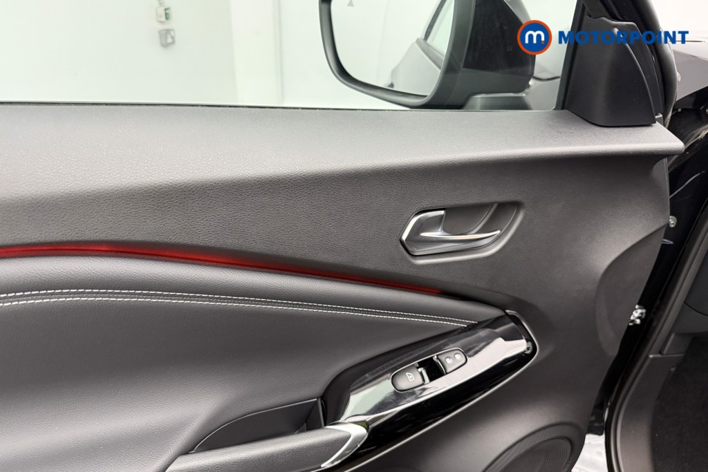 Nissan Juke Tekna Automatic Petrol SUV - Stock Number (1596703) - 4th supplementary image