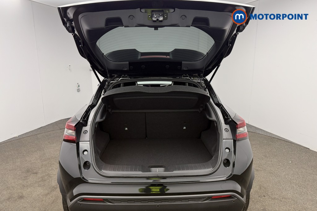 Nissan Juke Tekna Automatic Petrol SUV - Stock Number (1596703) - 8th supplementary image