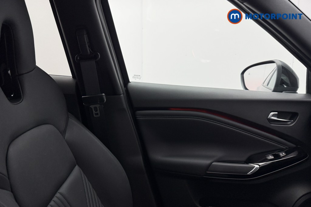 Nissan Juke Tekna Automatic Petrol SUV - Stock Number (1596703) - 36th supplementary image