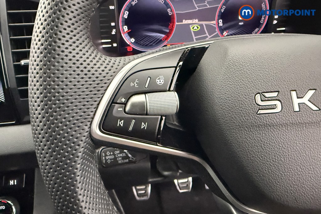 Skoda Karoq Sportline Edition Manual Petrol SUV - Stock Number (1596893) - 14th supplementary image