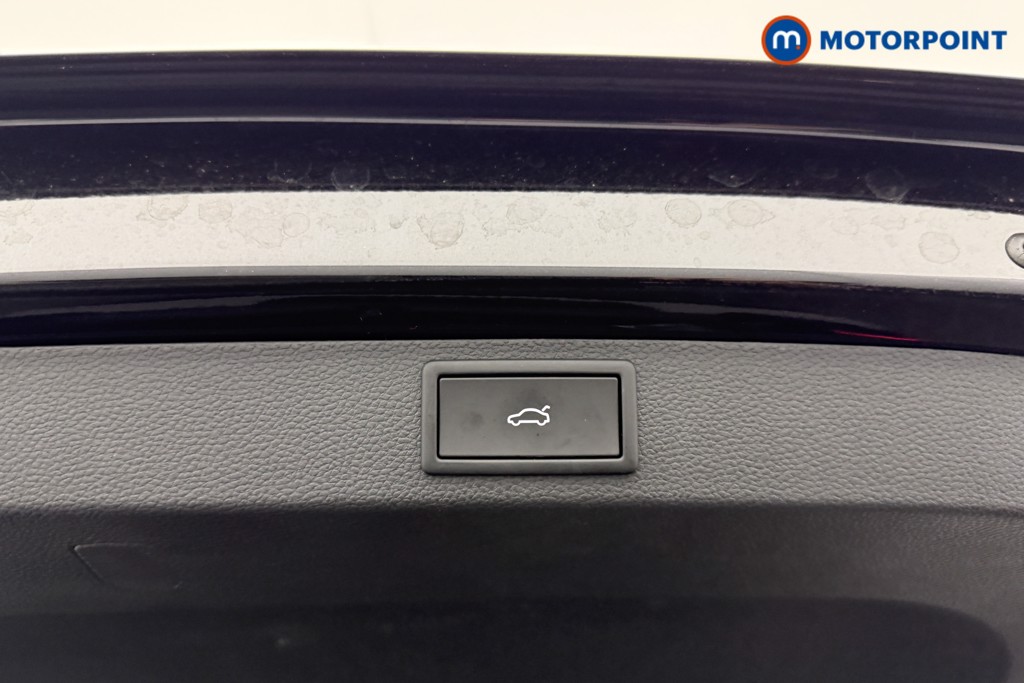 Skoda Karoq Sportline Edition Manual Petrol SUV - Stock Number (1596893) - 24th supplementary image