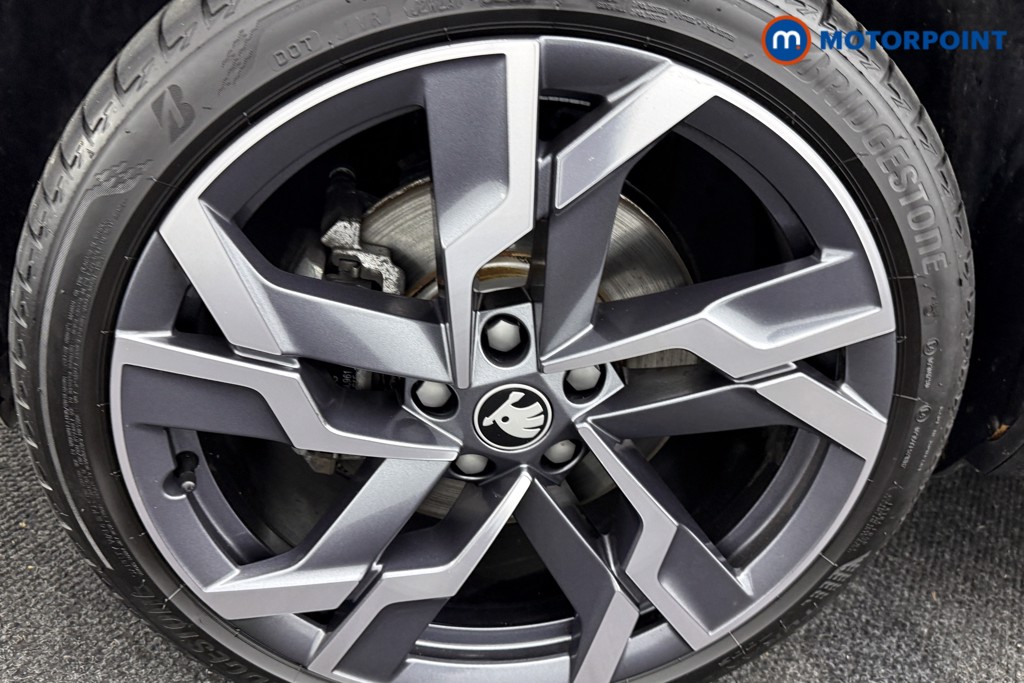 Skoda Karoq Sportline Edition Manual Petrol SUV - Stock Number (1596893) - 32nd supplementary image