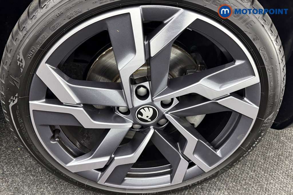Skoda Karoq Sportline Edition Manual Petrol SUV - Stock Number (1596893) - 35th supplementary image
