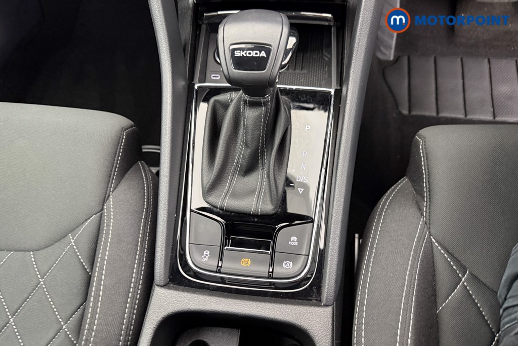 Skoda Karoq Sportline Edition Automatic Petrol SUV - Stock Number (1596894) - 12th supplementary image