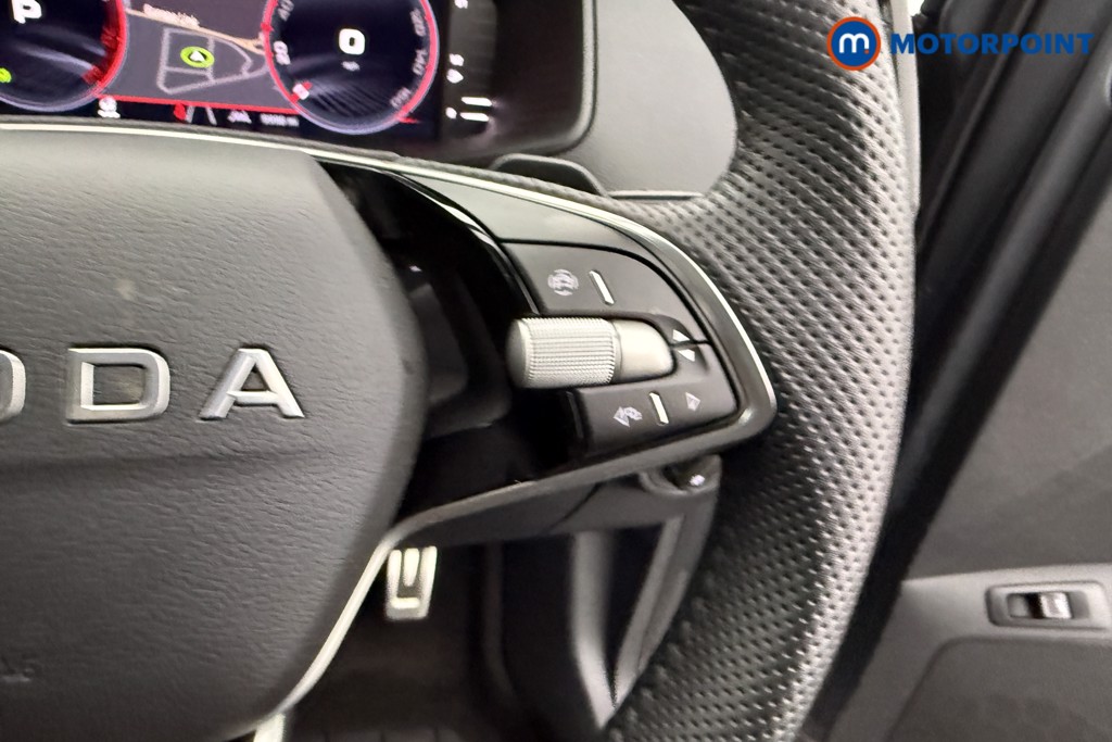 Skoda Karoq Sportline Edition Automatic Petrol SUV - Stock Number (1596894) - 14th supplementary image