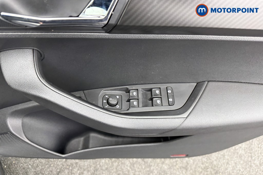 Skoda Karoq Sportline Edition Automatic Petrol SUV - Stock Number (1596894) - 16th supplementary image