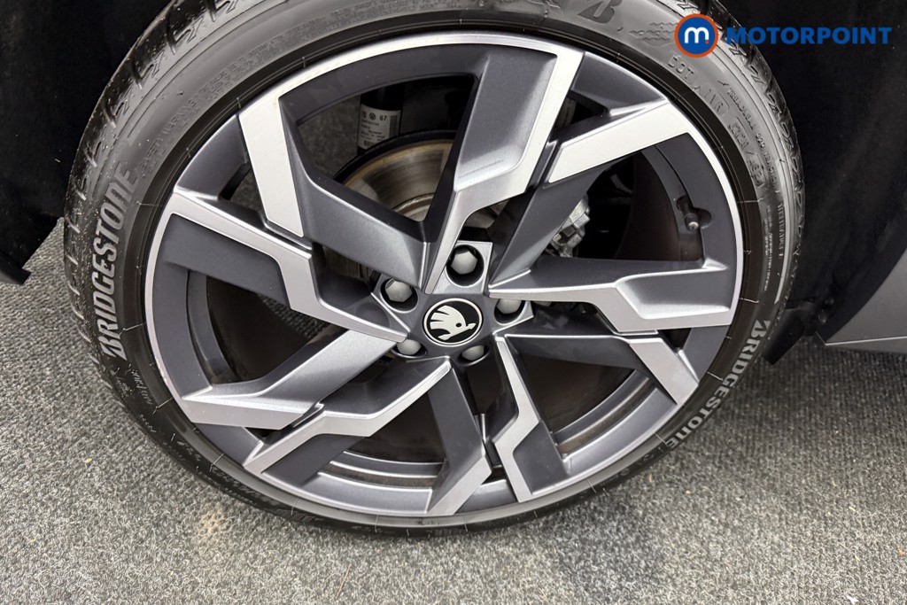 Skoda Karoq Sportline Edition Automatic Petrol SUV - Stock Number (1596894) - 33rd supplementary image