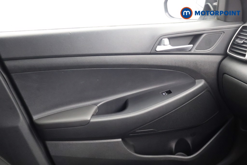 Hyundai Tucson Se Nav Manual Petrol SUV - Stock Number (1596962) - 14th supplementary image