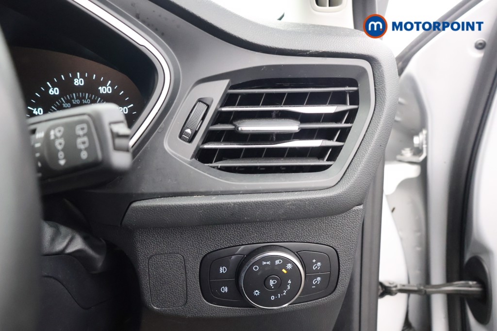 Ford Focus Active Manual Petrol Hatchback - Stock Number (1597297) - 7th supplementary image