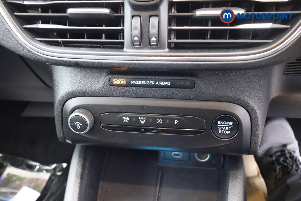 Ford Focus Active Manual Petrol Hatchback - Stock Number (1597297) - 10th supplementary image