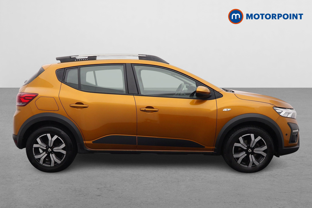 Dacia Sandero Stepway Prestige Manual Petrol-Lpg Hatchback - Stock Number (1597358) - Drivers side