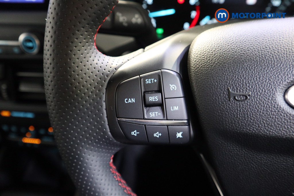 Ford Focus St-Line Style Manual Petrol Hatchback - Stock Number (1597572) - 3rd supplementary image