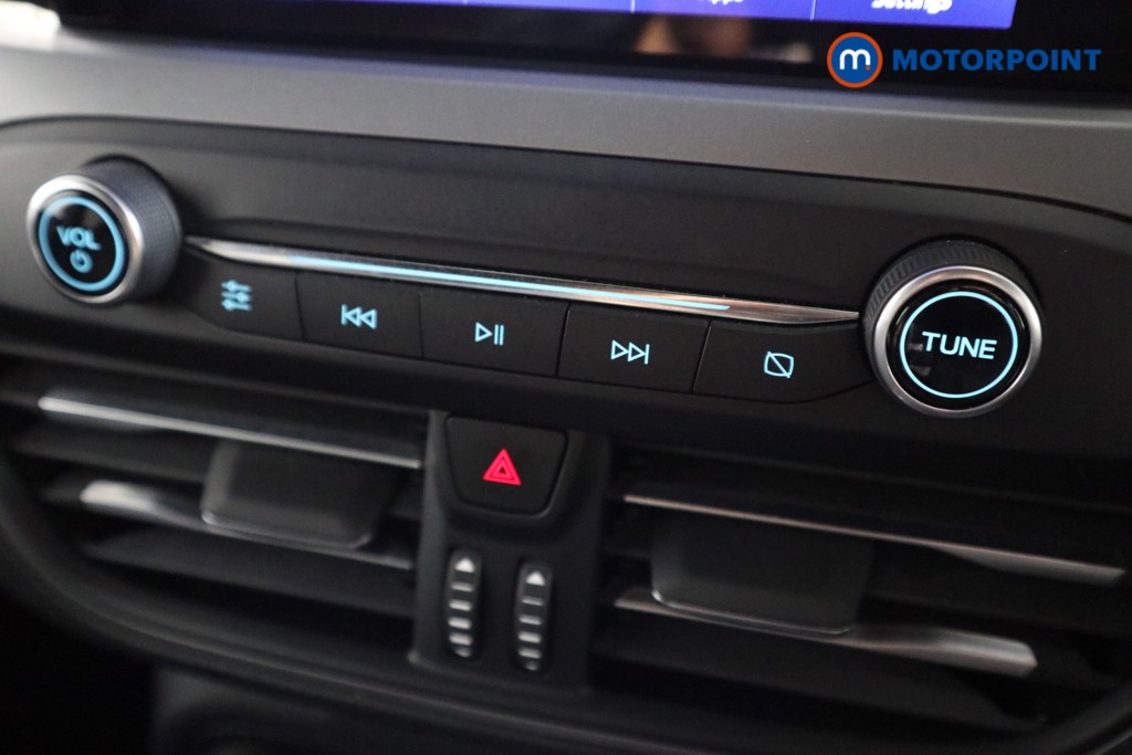 Ford Focus St-Line Style Manual Petrol Hatchback - Stock Number (1597572) - 7th supplementary image