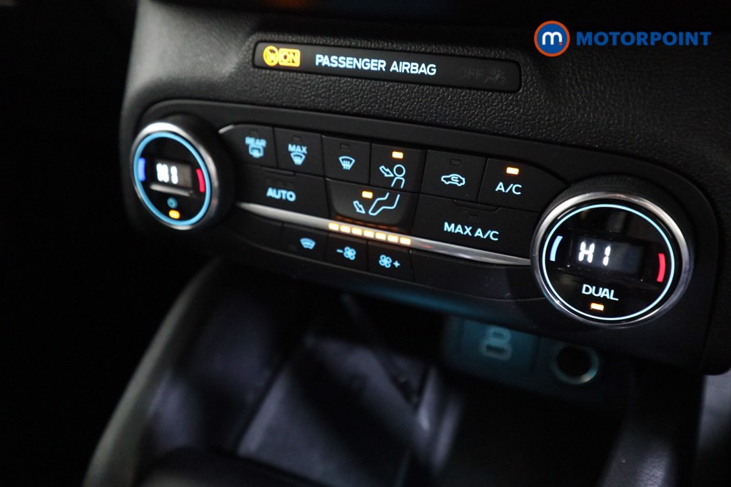 Ford Focus St-Line Style Manual Petrol Hatchback - Stock Number (1597572) - 8th supplementary image