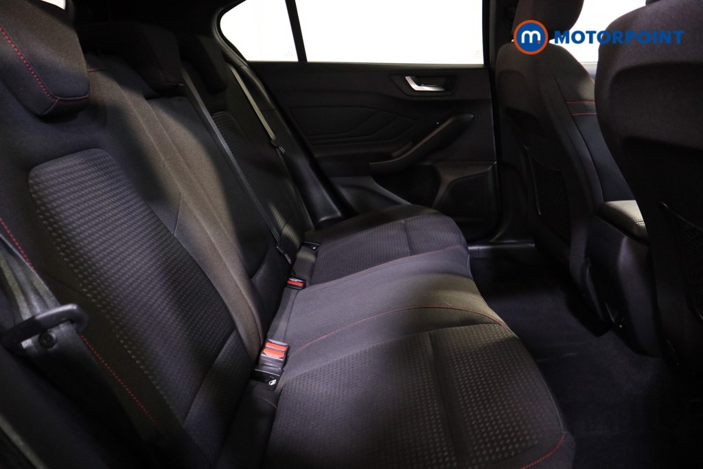 Ford Focus St-Line Style Manual Petrol Hatchback - Stock Number (1597572) - 14th supplementary image