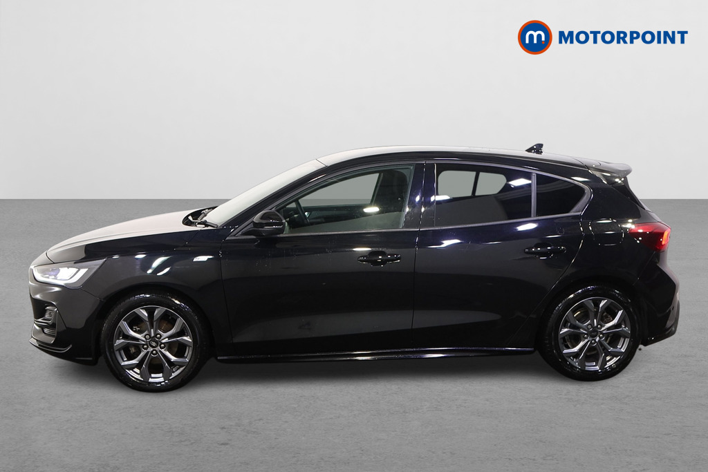 Ford Focus St-Line Style Manual Petrol Hatchback - Stock Number (1597572) - Passenger side