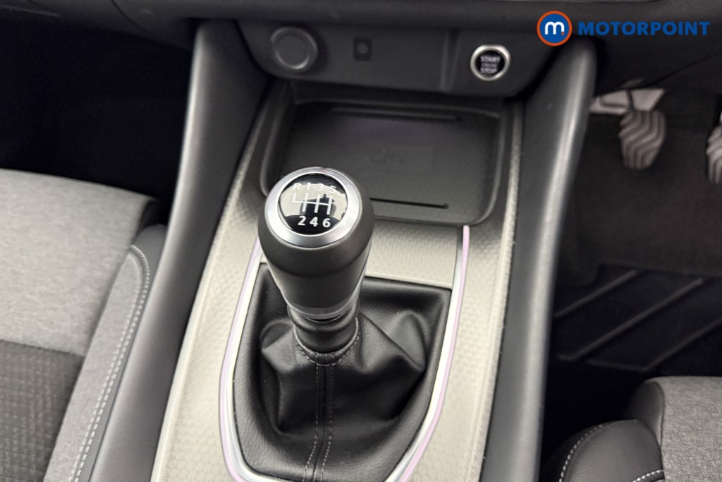 Nissan Qashqai N-Connecta Manual Petrol SUV - Stock Number (1597625) - 12th supplementary image