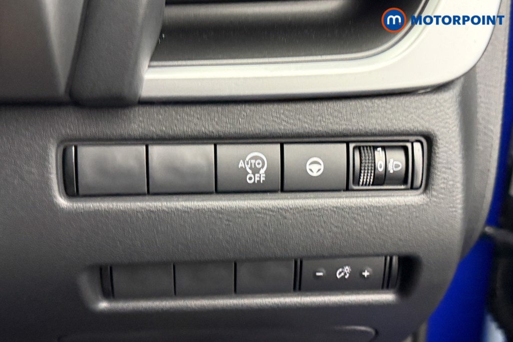 Nissan Qashqai N-Connecta Manual Petrol SUV - Stock Number (1597625) - 15th supplementary image