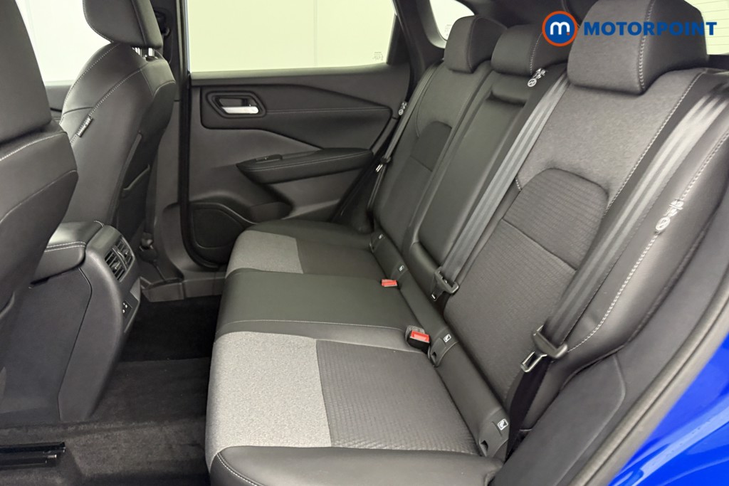 Nissan Qashqai N-Connecta Manual Petrol SUV - Stock Number (1597625) - 24th supplementary image